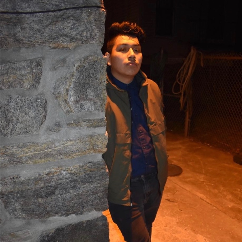 Meet your Posher, Jonathan